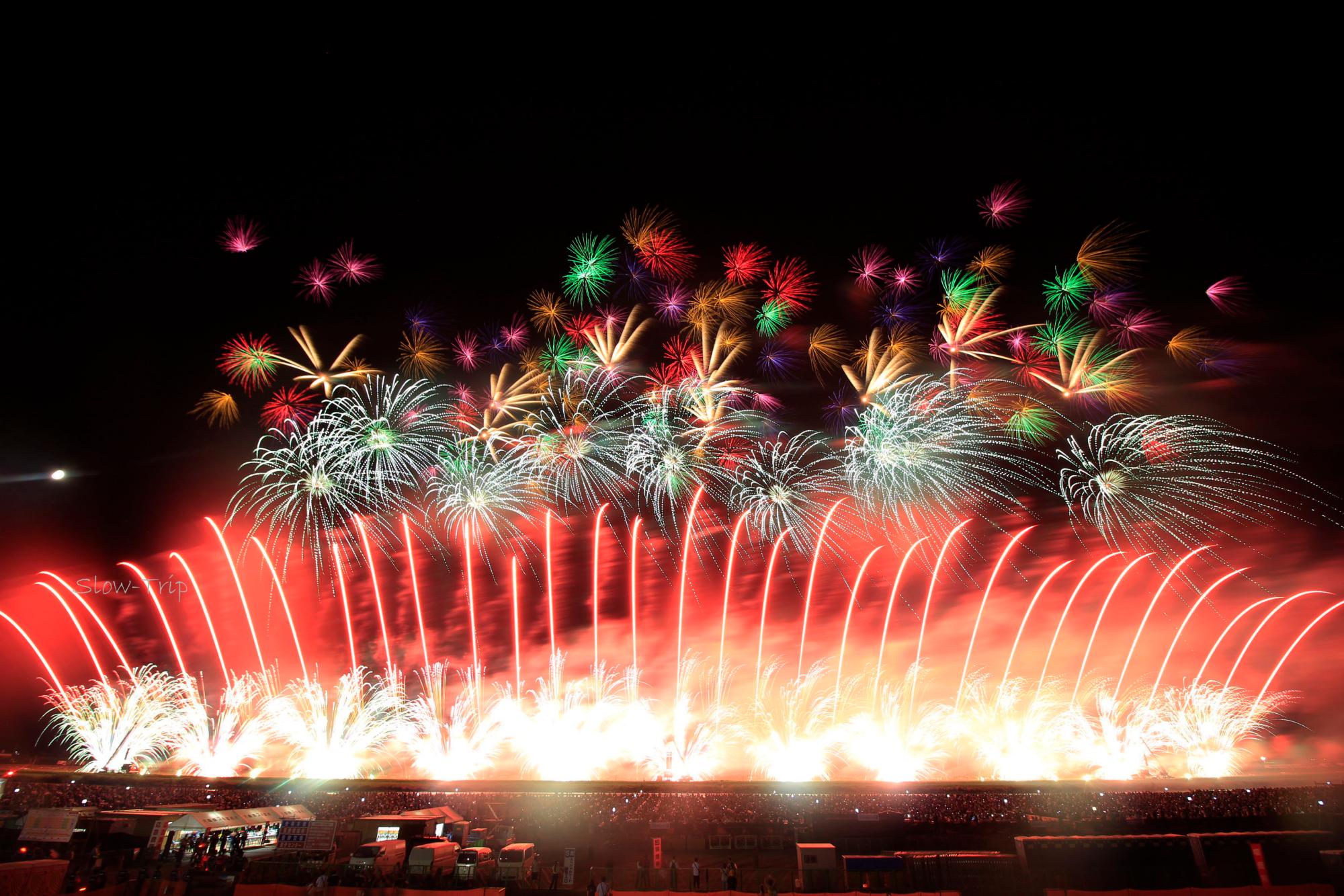 第93回 大曲 花火大会 ベンチ席3名様分 8/28必着レターパック発送 送料込み 夏の人気花火大会、開催情報続々発表！今から進めておきたい準備とは