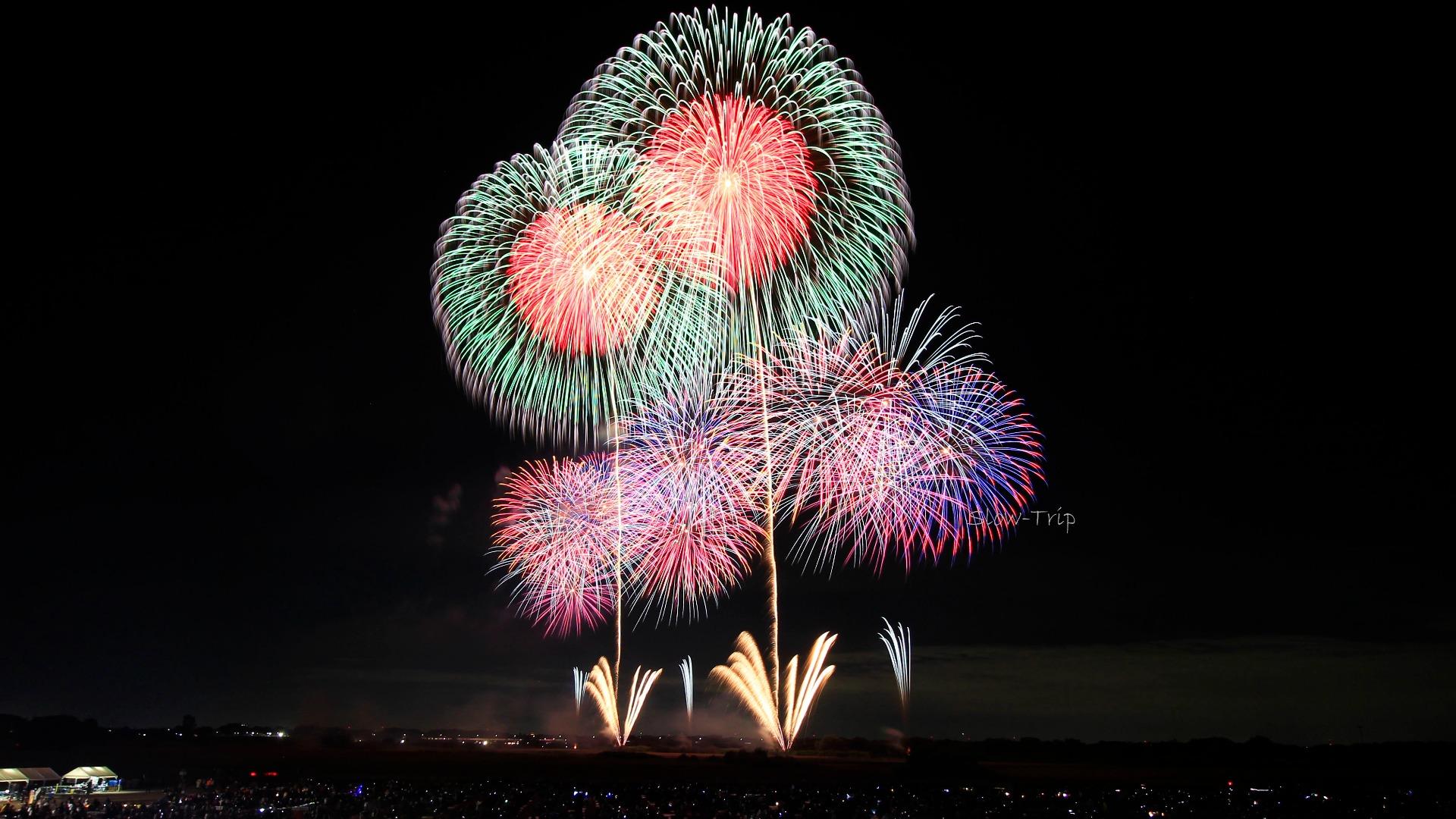 にし阿波の花火 公式 10月5日