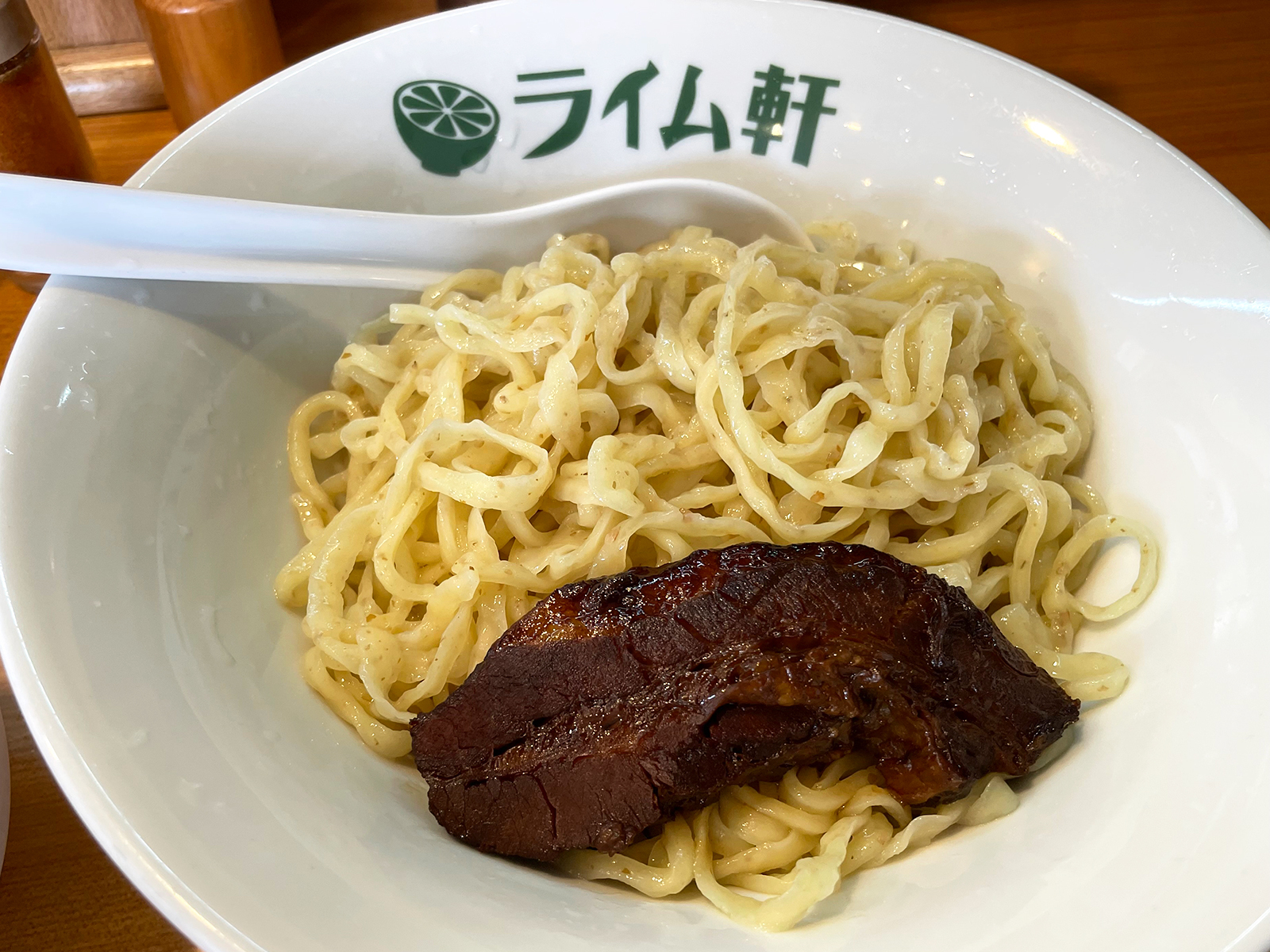 200g/250g/300gから選べる麺の量