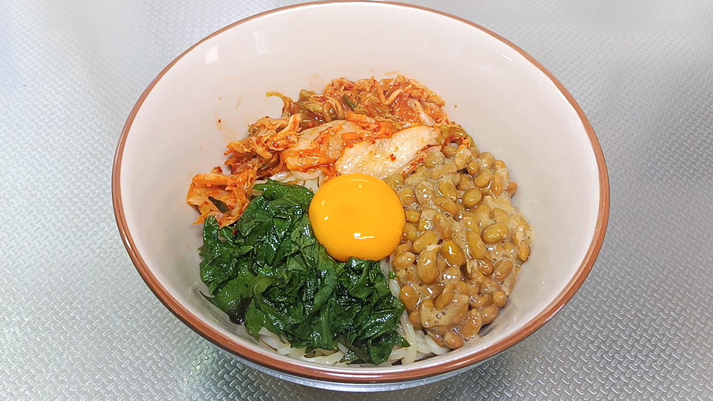 家で作る「シソ漬け納豆キムチまぜそば」（yoshi） - エキスパート