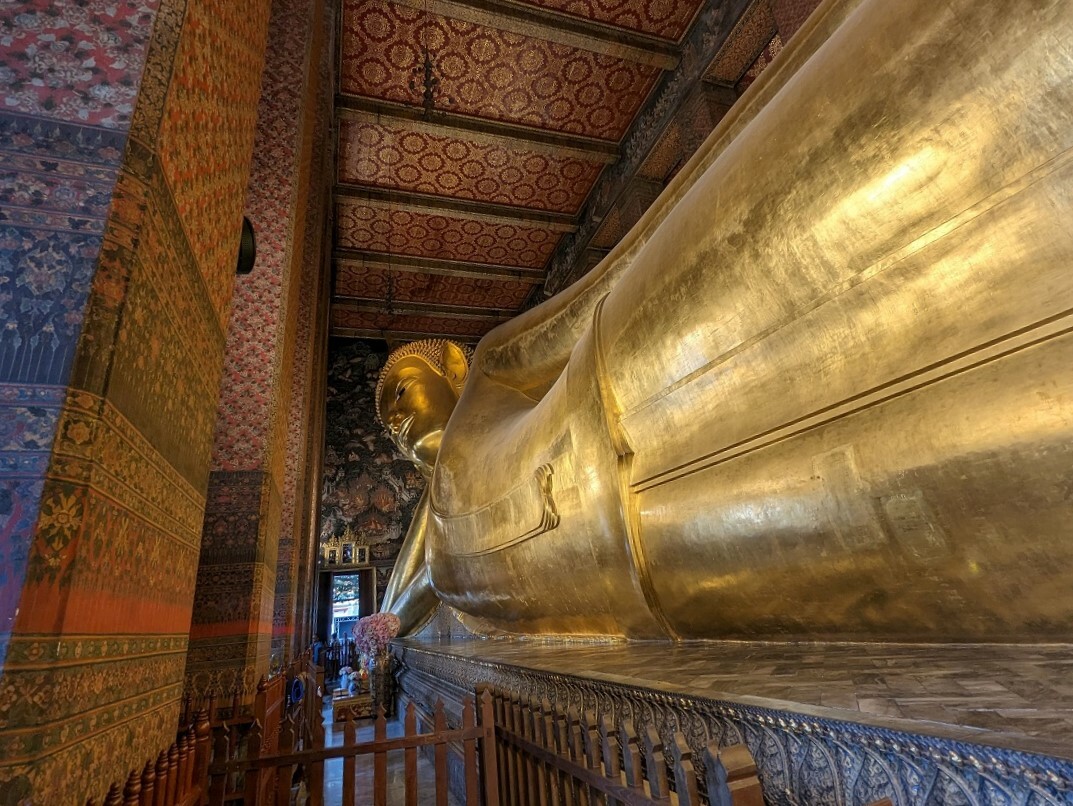 バンコクに行ったら必ず見るべき涅槃仏