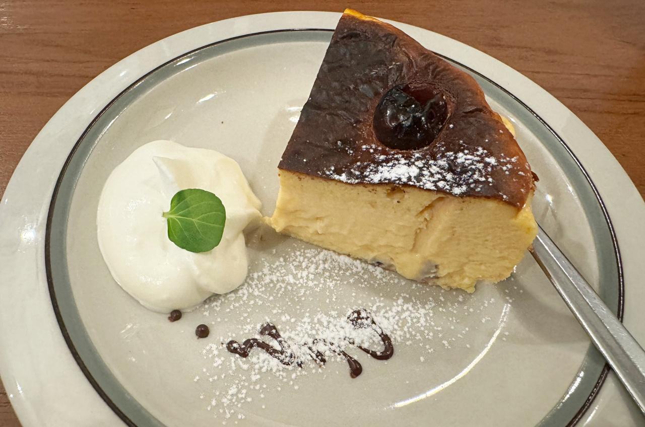 コルテッツァチーズケーキ　ラムチェリー 550円（税込）