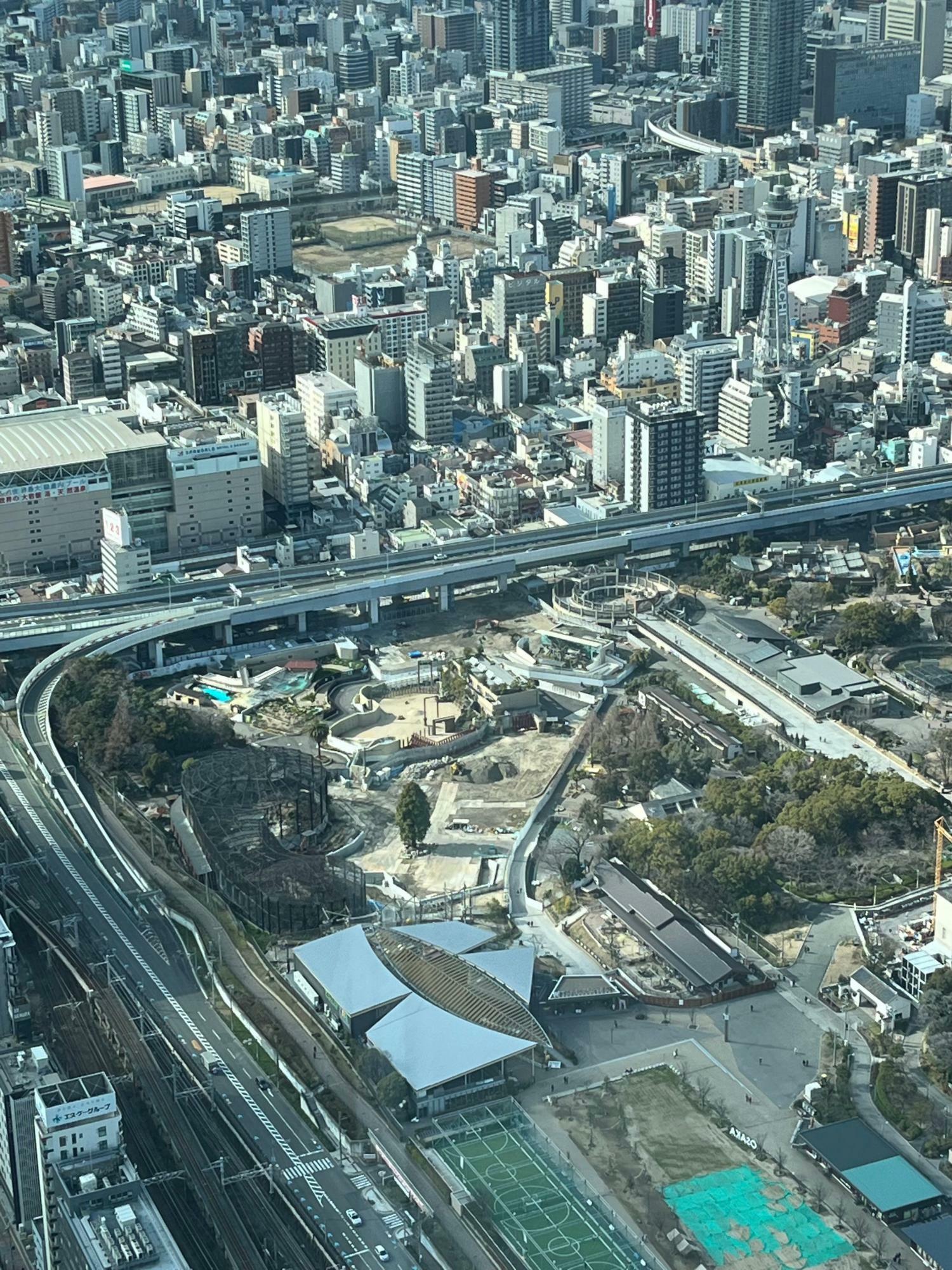 通天閣と天王寺動物園