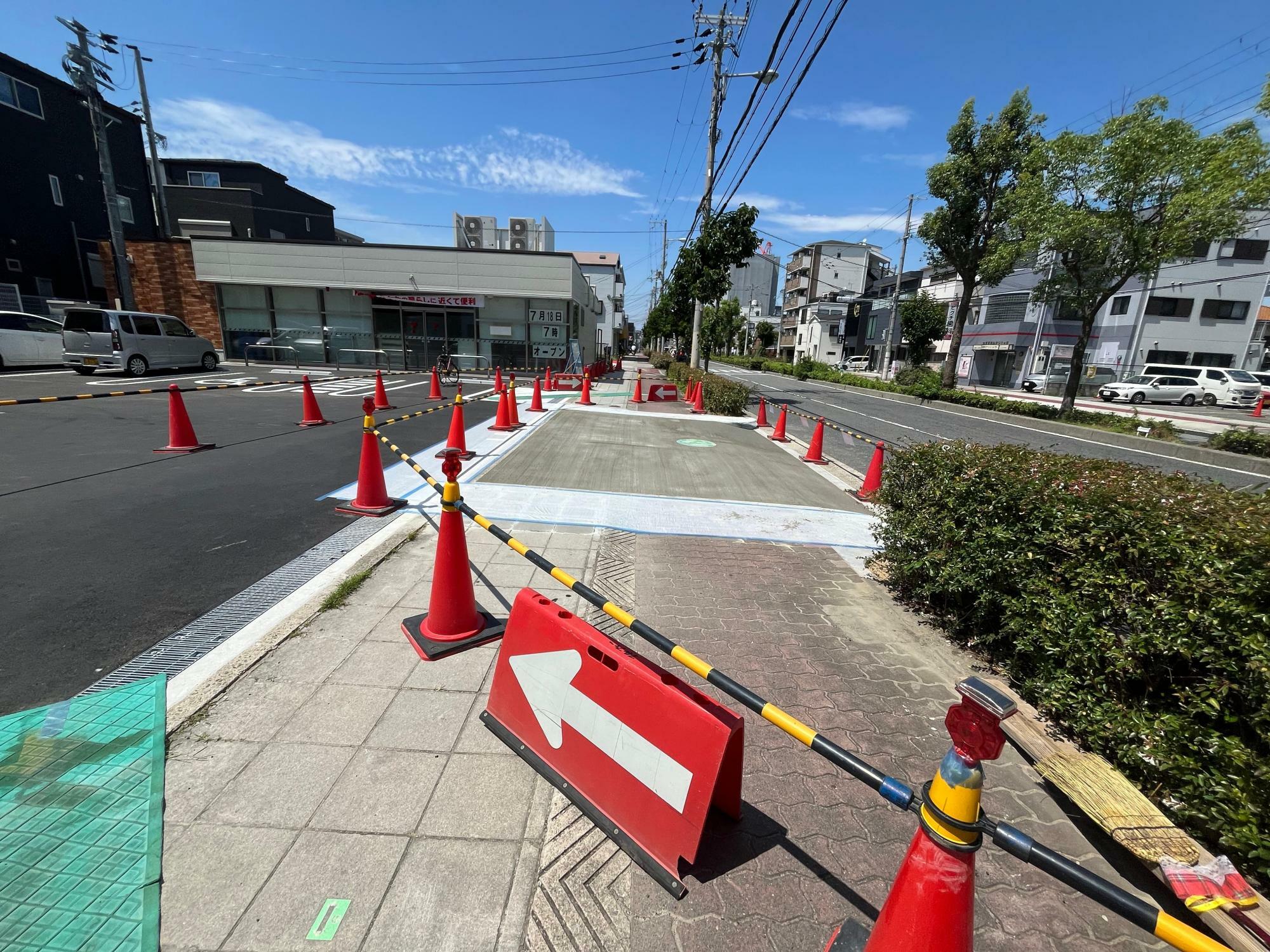 6日は入口となる道路の工事が行われていました