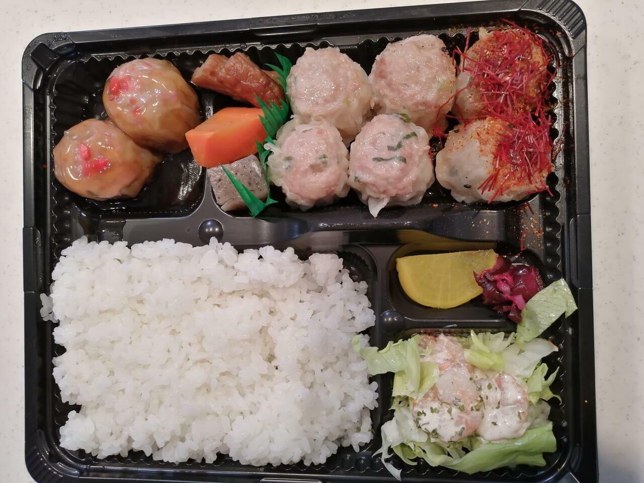 3色6個弁当　850円