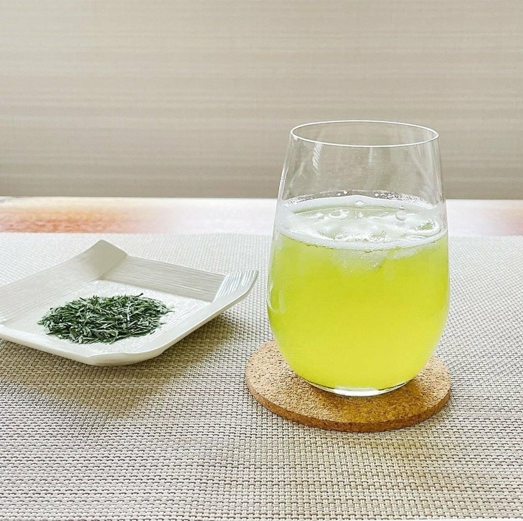「川本屋茶舗」の煎茶（公式Instagramの画像を許可を得て転載しています）
