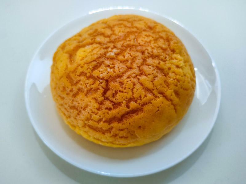 「黄金のメロンパン」（210円税別）