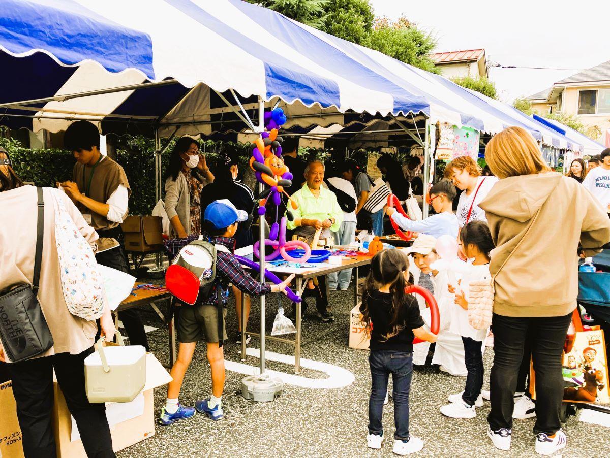 10月27日やしお市民まつりの「子どもまつり」（メセナ駐車場）にて撮影。