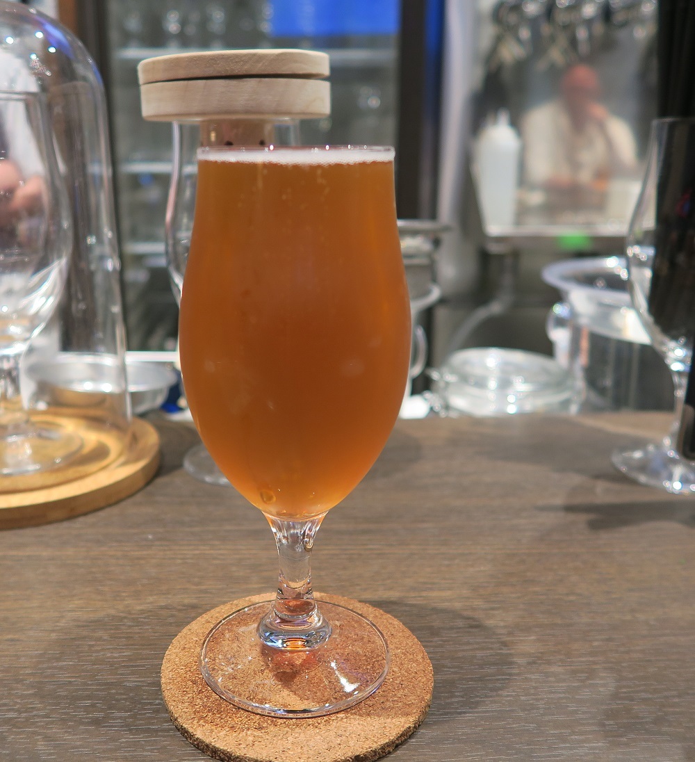 outsider brewing／belgian tripel