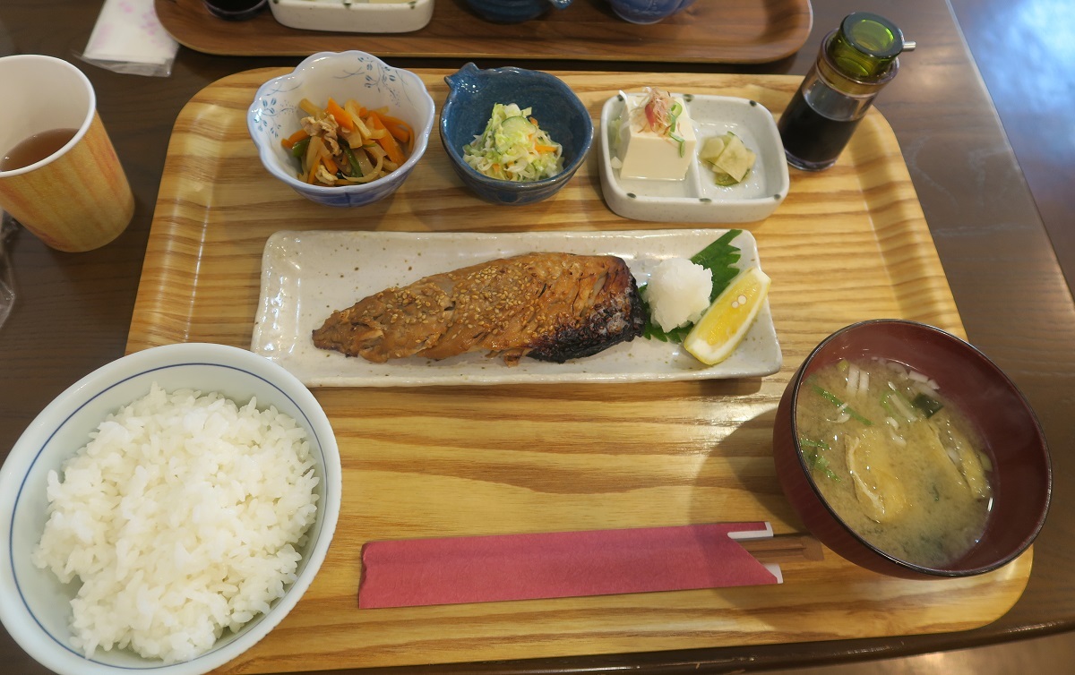 サバのみりん干し定食