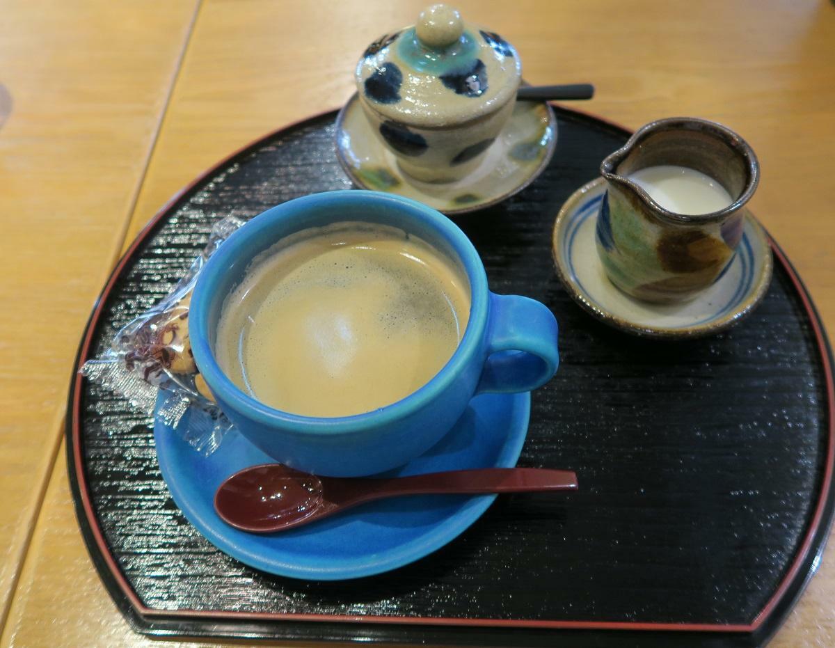 「うちなー茶屋ぶくぶく」のホットコーヒー