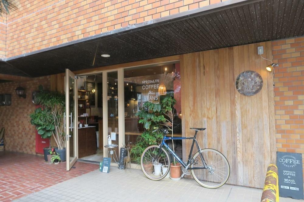 「TAMAGUSUKU　COFFEE　ROASTERS」の外観