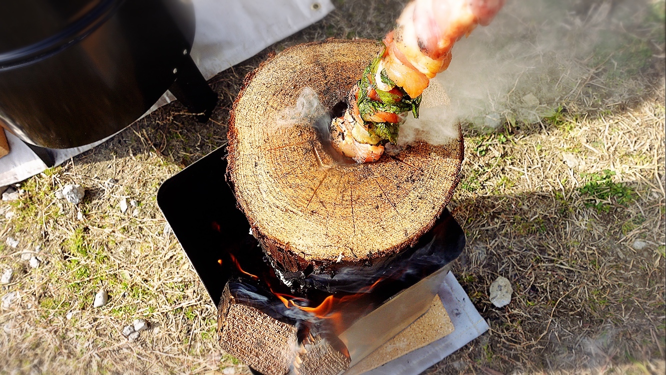 今度は丸太ごと焼いて再チャレンジ