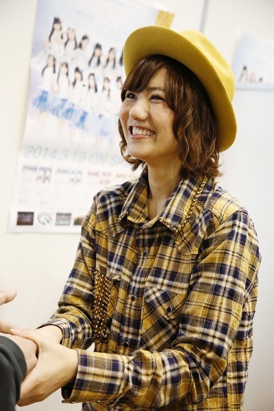 宮澤佐江がSKE48握手会に初参加！ ファンを前に喜びと責任を