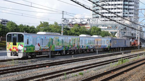 ハローキティ号」和歌山で運行開始。観光キャンペーンに合わせ（THE