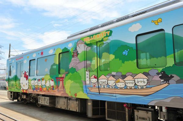 ハローキティ号」和歌山で運行開始。観光キャンペーンに合わせ（THE