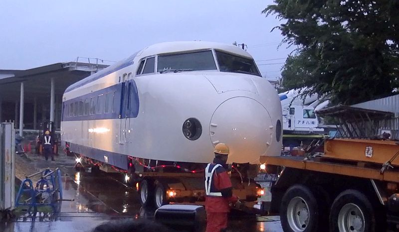 京都博物館展示車両シリーズ　新幹線 超レアなハローキティ仕様の新幹線500系車両も！営業再開した