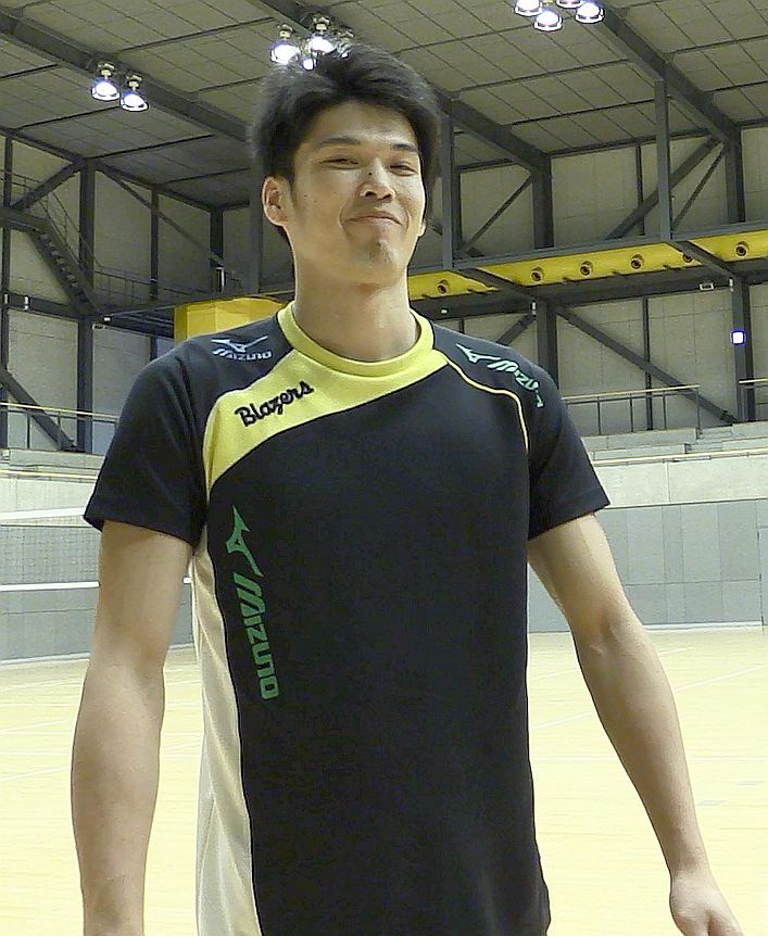 ☆男子バレー堺ブレイザーズ千々木選手実使用練習着ポロシャツ