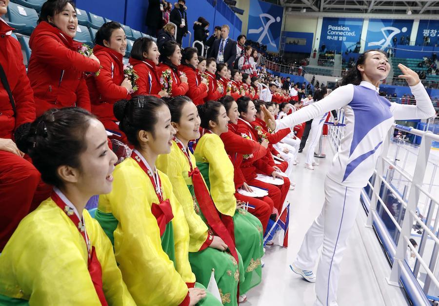 海外メディアは平昌五輪の北朝鮮美女応援団に注目「調和魅了」「観客