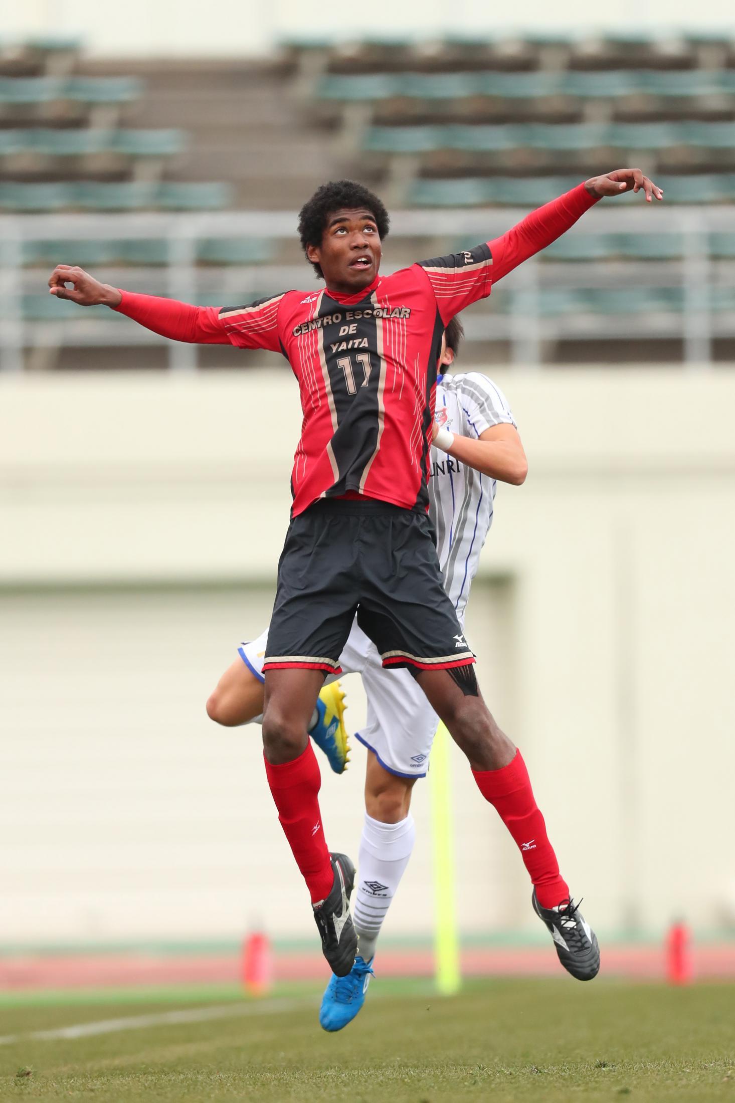 高校サッカー矢板中央に191センチの超大型FW・望月謙が出現