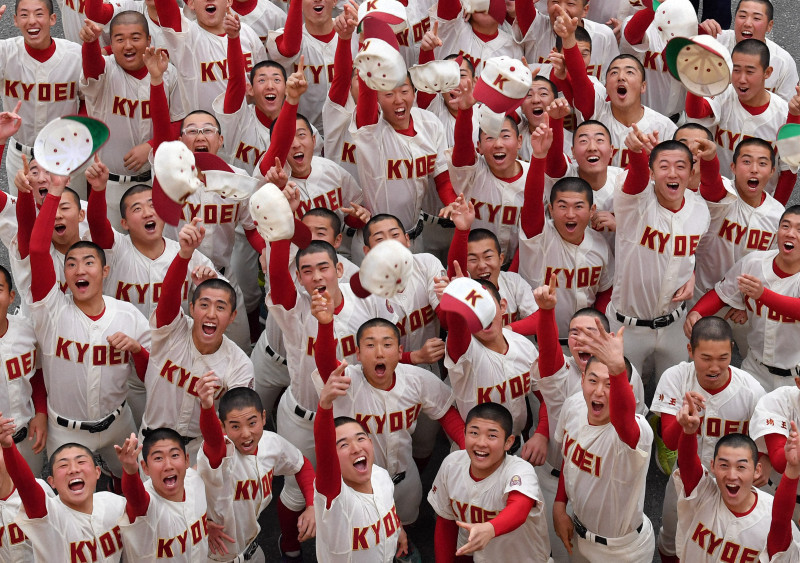 春日部共栄高校野球部のユニフォーム 高校野球＞春日部共栄、22年ぶりの春 石崎主将「これからが本当