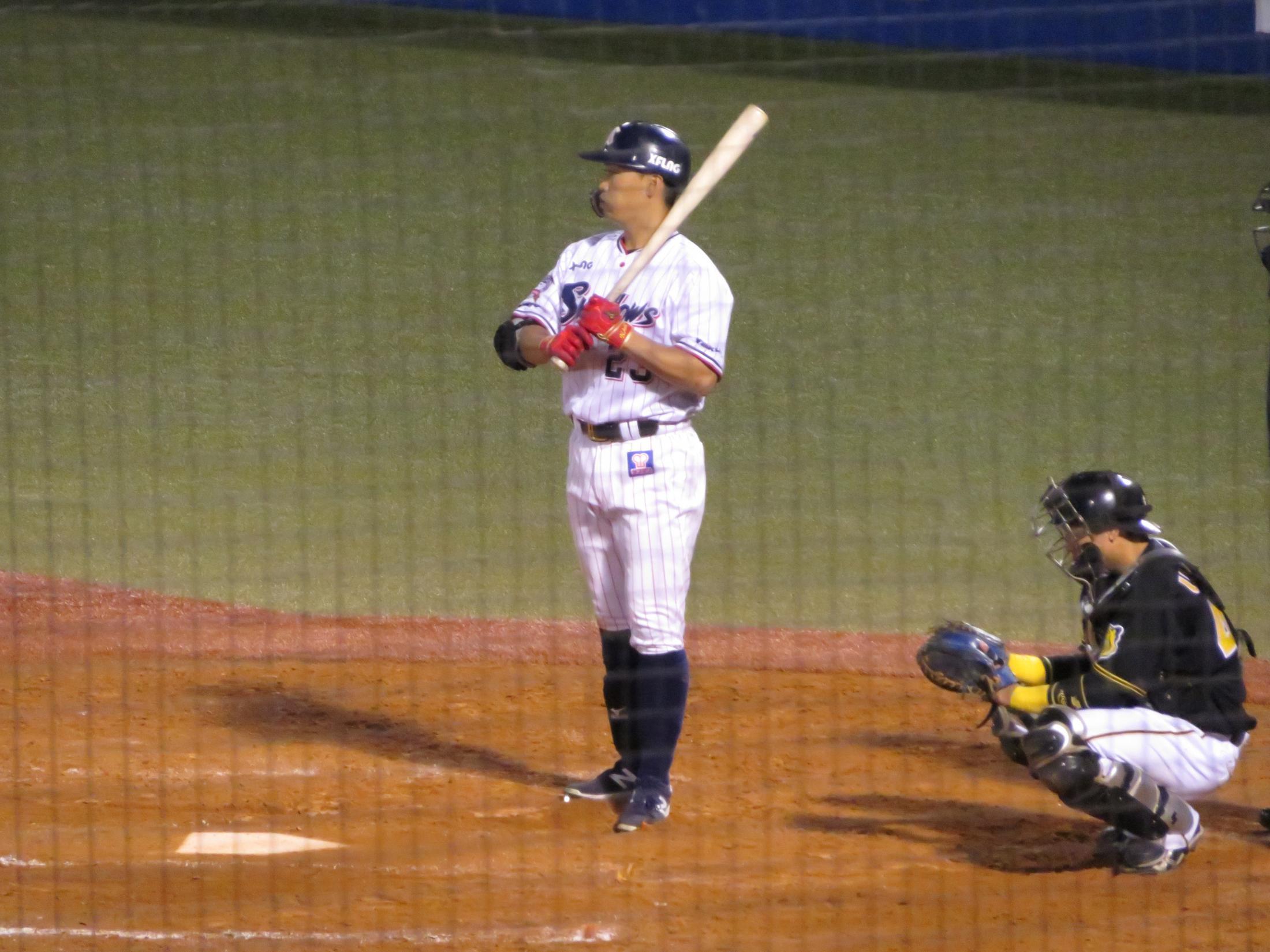 ヤクルト小川監督が阪神・岩田の青木への頭部死球に激怒の執念
