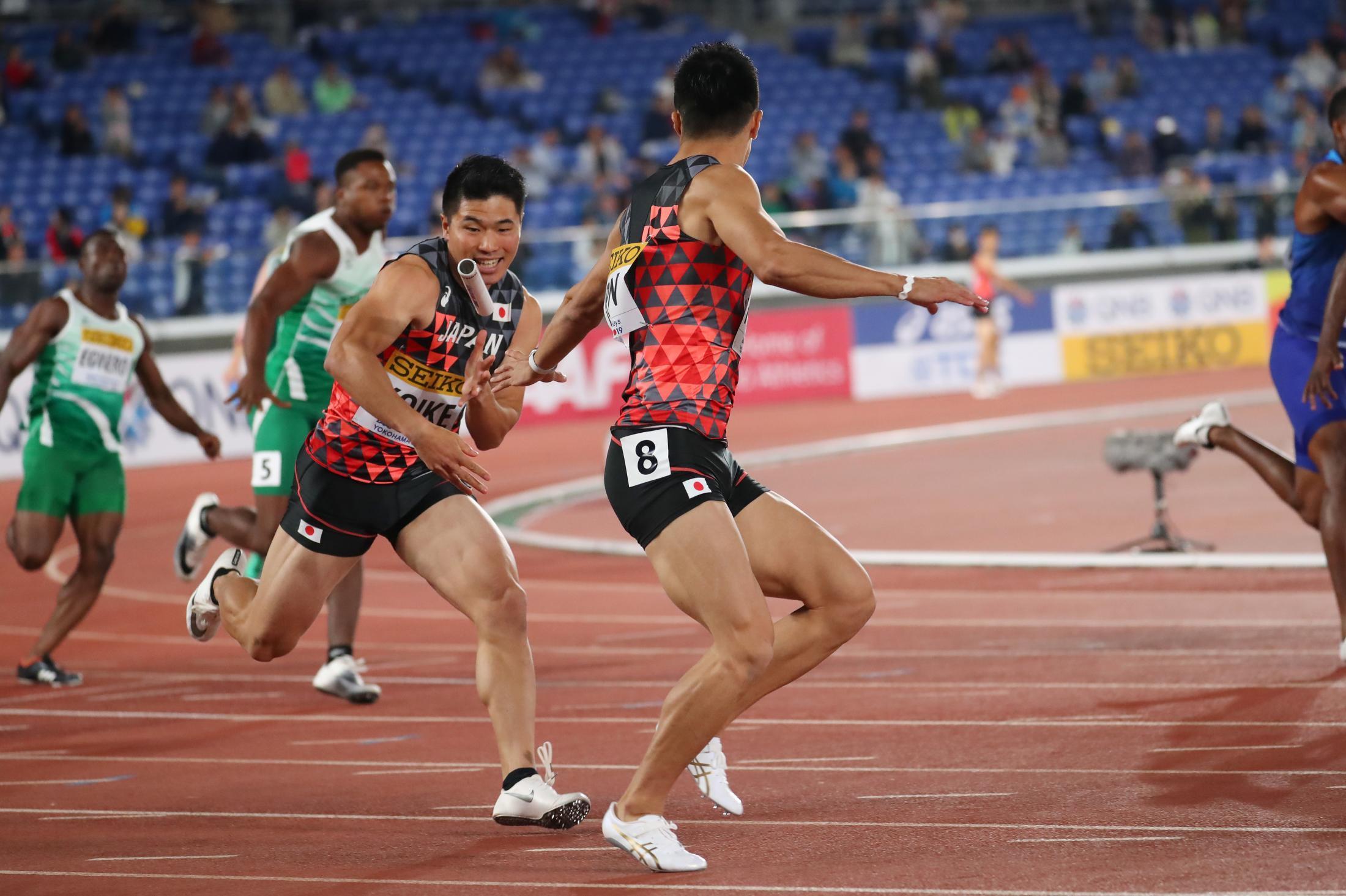 東京五輪メダル候補の世界リレーでなぜ痛恨のバトンミス失格が起きたのか The Page Yahoo ニュース