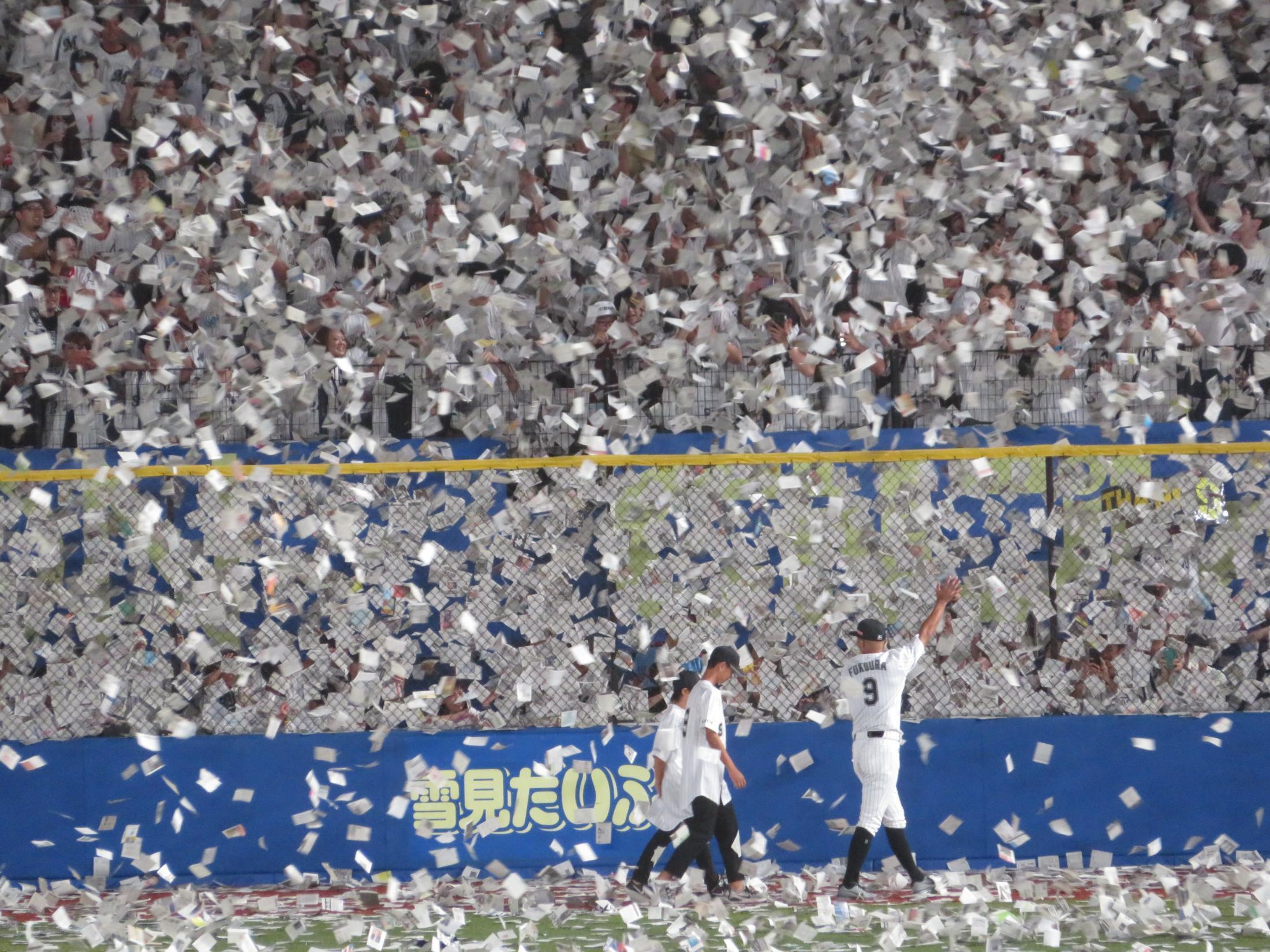 なぜ千葉ロッテ・福浦和也の引退試合で「野球の神が舞い降りた」美技が