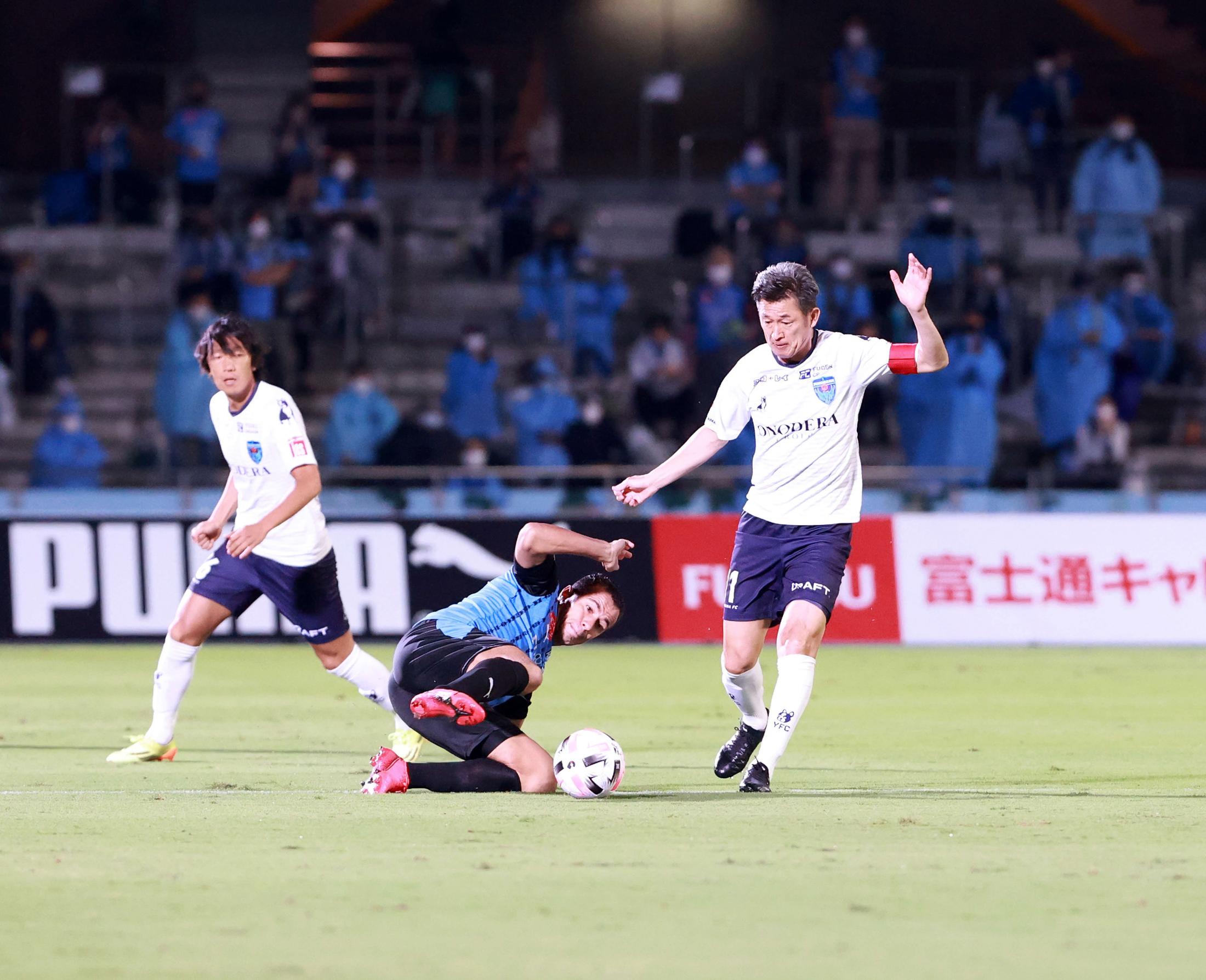 なぜ横浜FCの53歳”キング”カズ、42歳中村俊輔、39歳松井