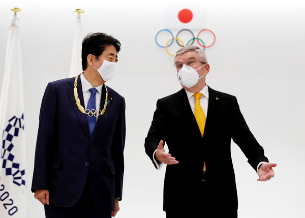 IOCが安倍前首相にスポーツ界最高位の金章を授与した重大な意味【2020年東京大会へ 実践五輪批判】