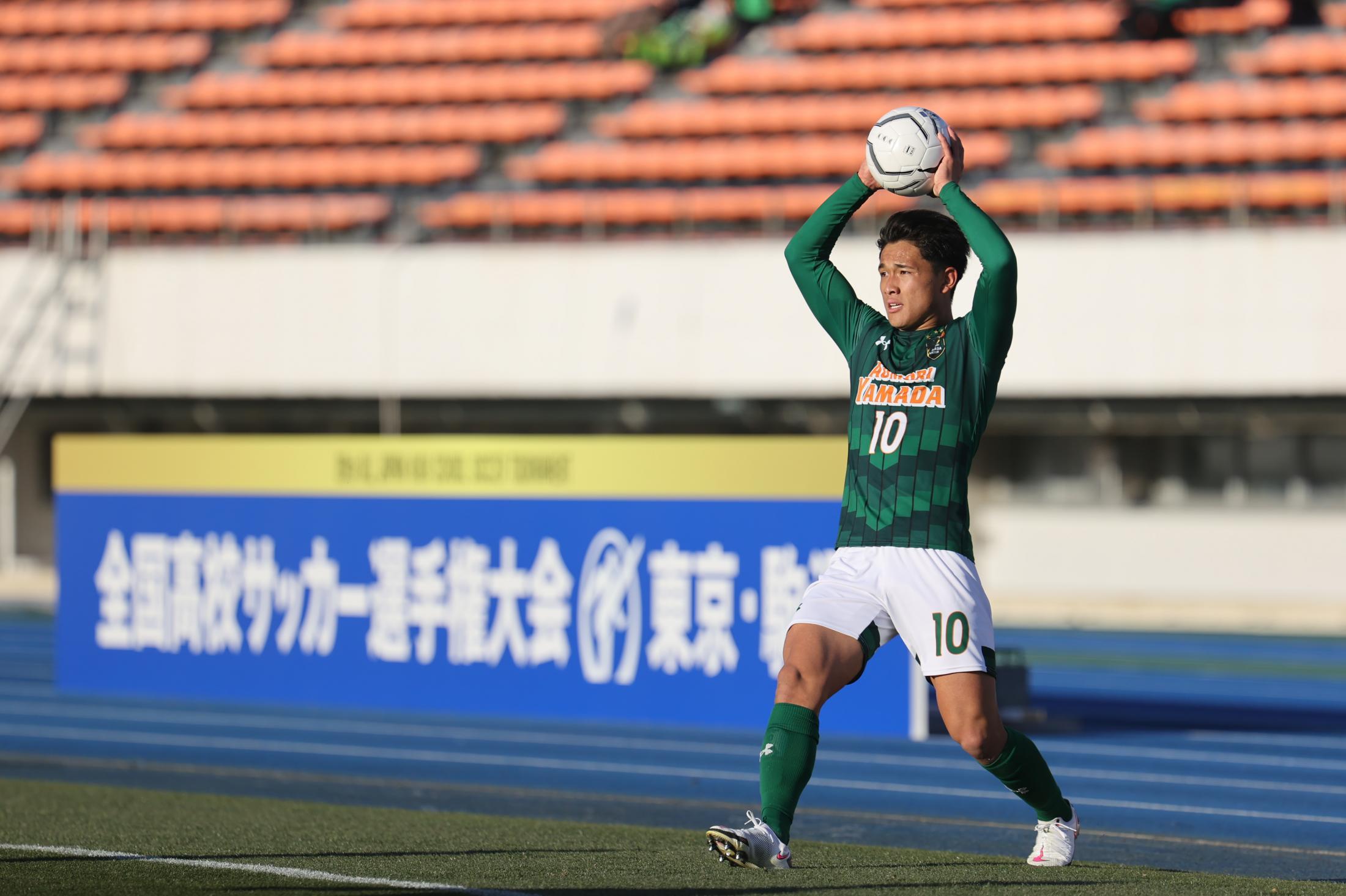 ロングスロー論争に終止符 青森山田が3大会連続決勝進出 The Page Yahoo ニュース ロングスロー論争に終止符 青森山田が3大会連続決勝進出 The Page Yahoo ニュース