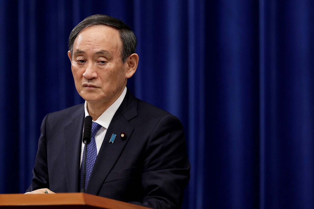 内閣総理大臣　菅 義偉（すが よしひで）　木目調　名刺　※検索用：首相　官房長官 国内正規総代理店アイテム】 菅 内閣総理大臣 義偉（すが ※検索