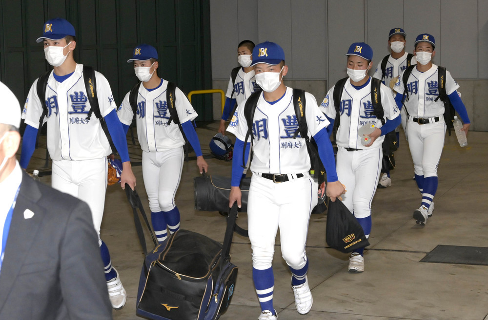 第９３回選抜高校野球 明豊ナイン、室内練習 雨天順延 気持ち新たにいざ初戦 きょう東播磨と ／大分（センバツLIVE！） - Yahoo!ニュース