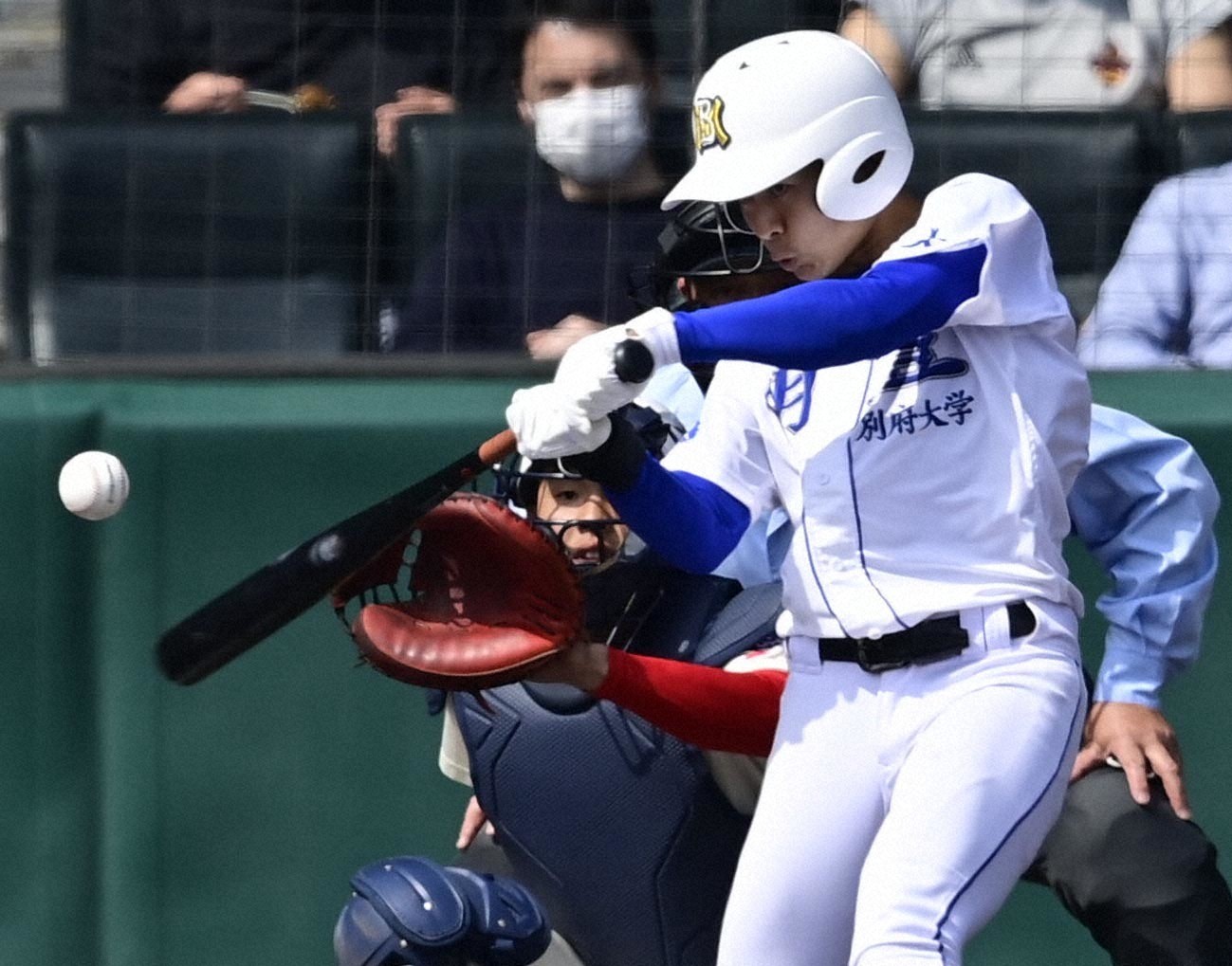 新井良太のサインボール - サッカーボール