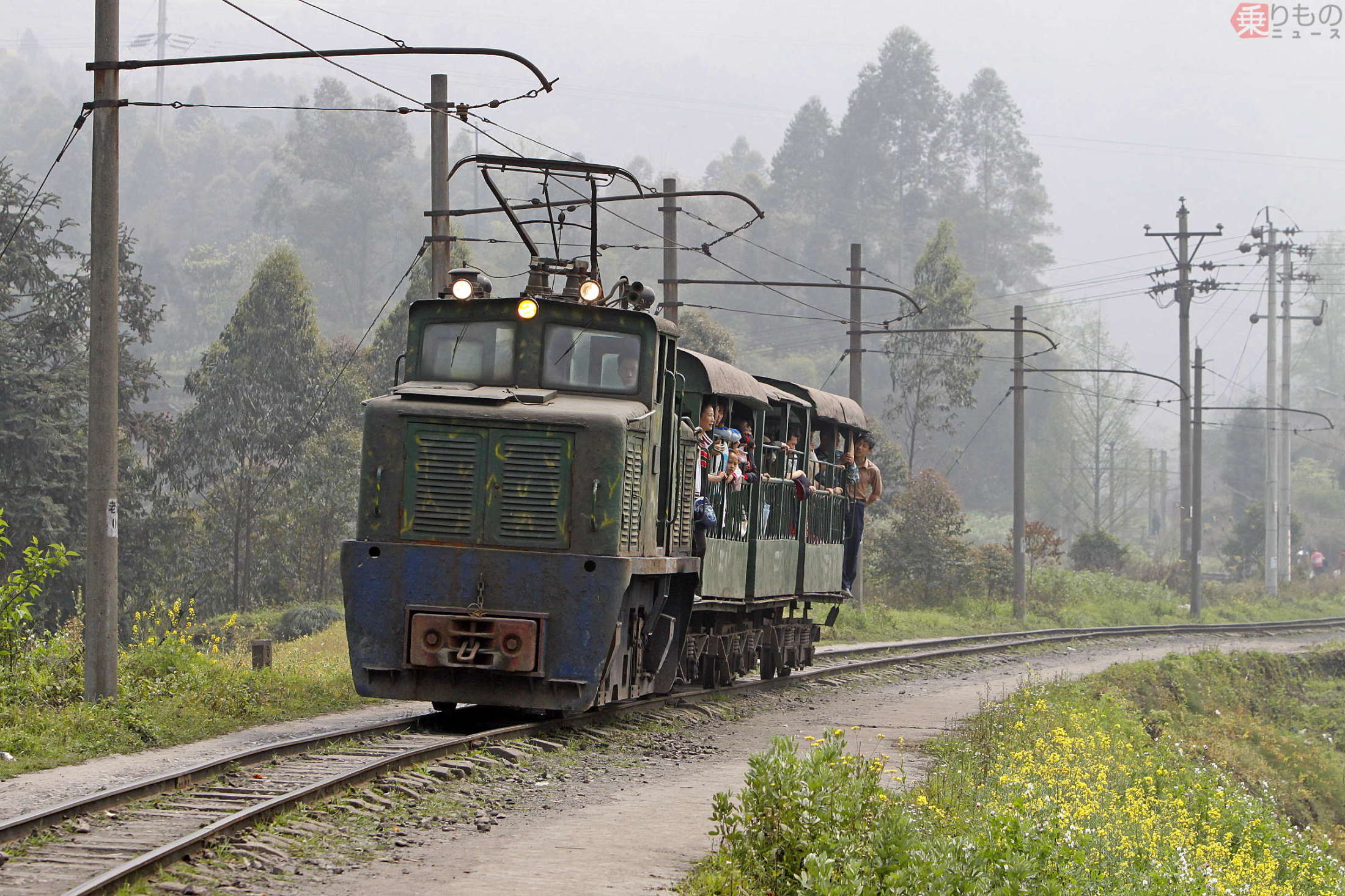 客車はまさに「鳥かご」 中国の消えた炭砿鉄道「沫江煤電」