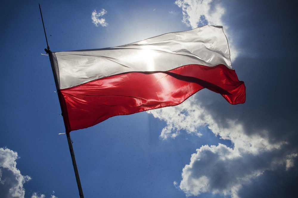 ウクライナ支持を鮮明にするポーランドは自由・民主主義体制の勇敢な支援者か？