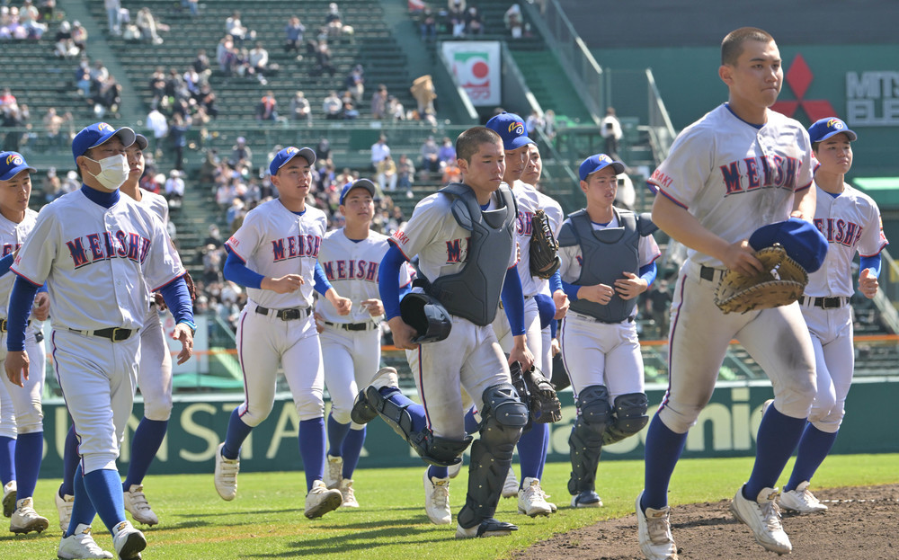 センバツ高校野球 明秀日立あと一歩 白熱投手戦に温かな拍手 ／茨城 