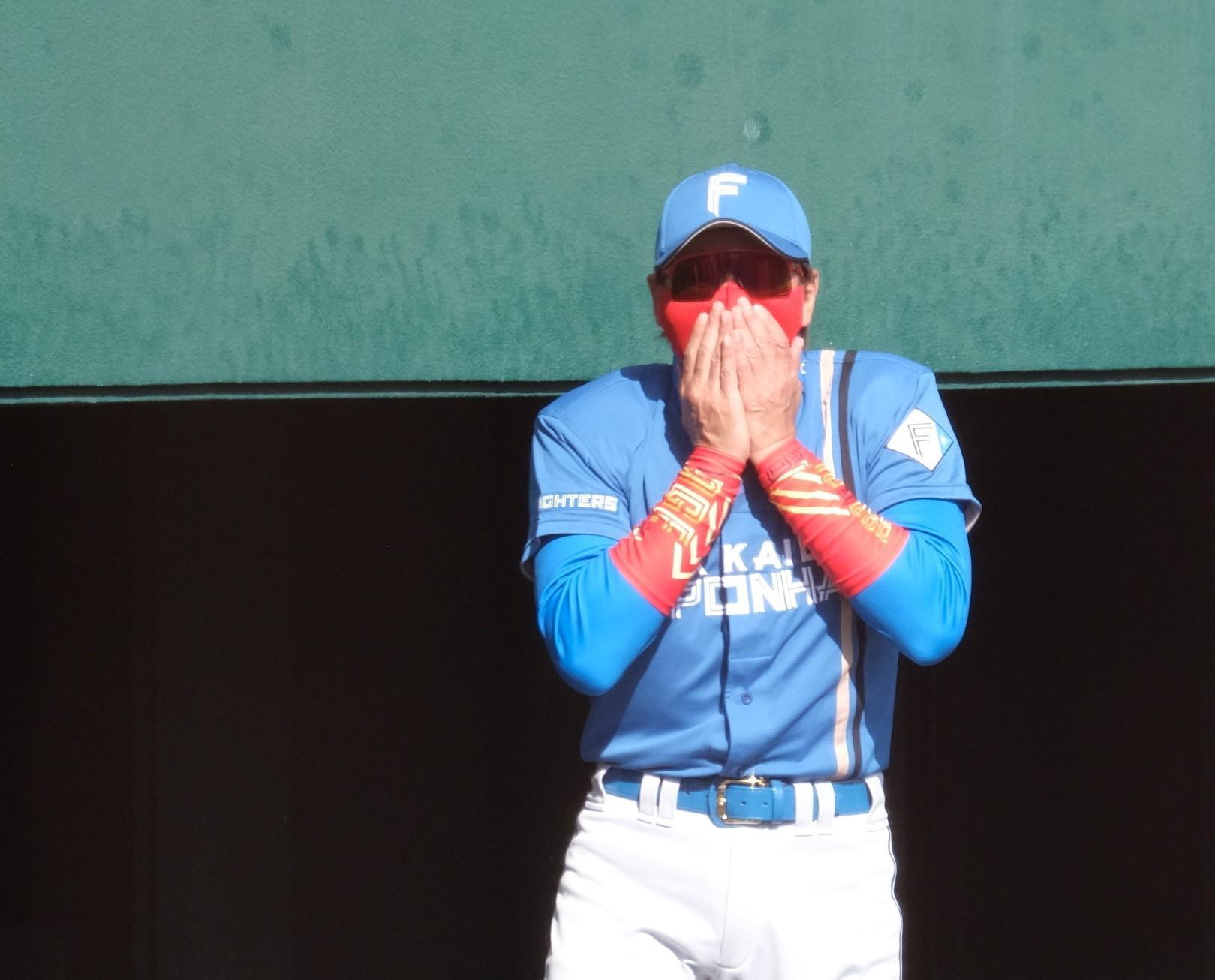球界大御所が日ハムの来季続投を緊急提言新球場開幕は新庄で