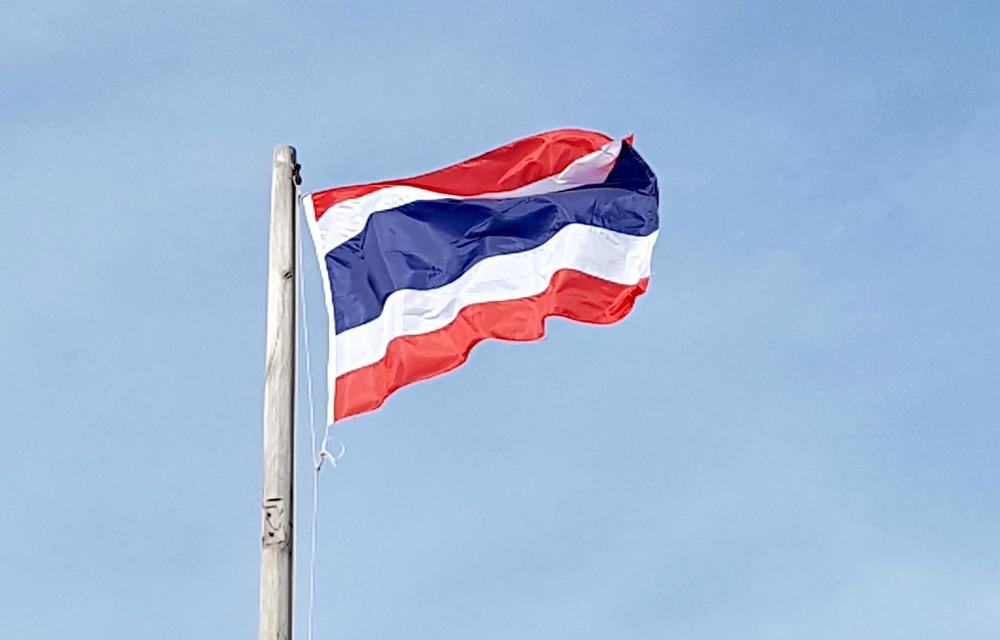 タイ・プラユット首相職務停止で「タクシン派」は勝ち馬になるか