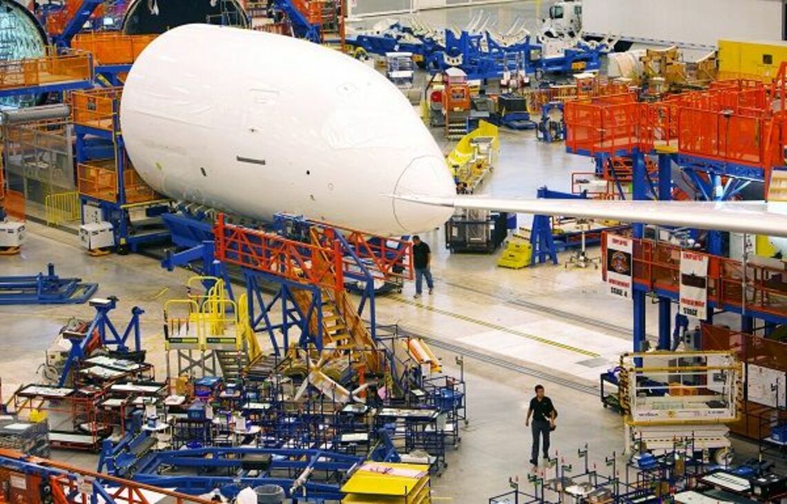 主力機「787」の出荷再開でボーイングは復活できるか