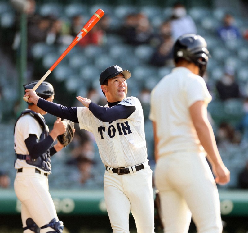 大阪桐蔭名物!? ユニークな試合前ノックの狙いとは センバツ（センバツLIVE！） - Yahoo!ニュース