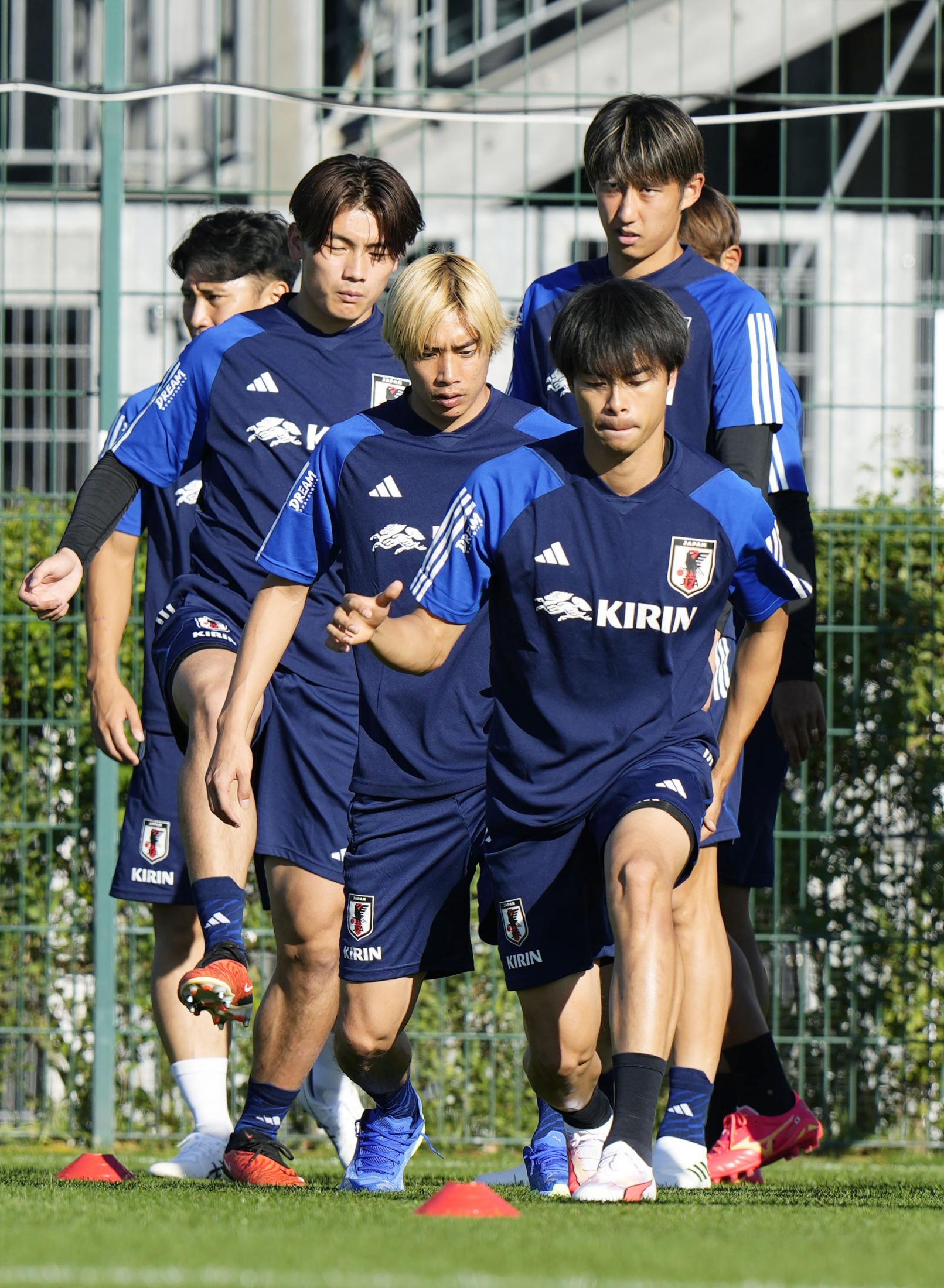 サッカー日本代表が初練習 ドイツ戦に向け全26選手参加（共同通信