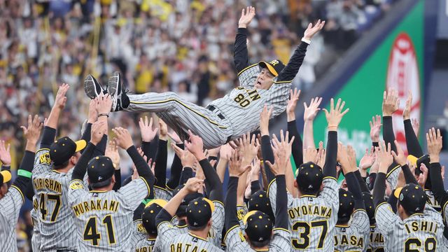 阪神が“関西ダービー”制し38年ぶり2度目の日本一 ノイジー2試合連発＆4