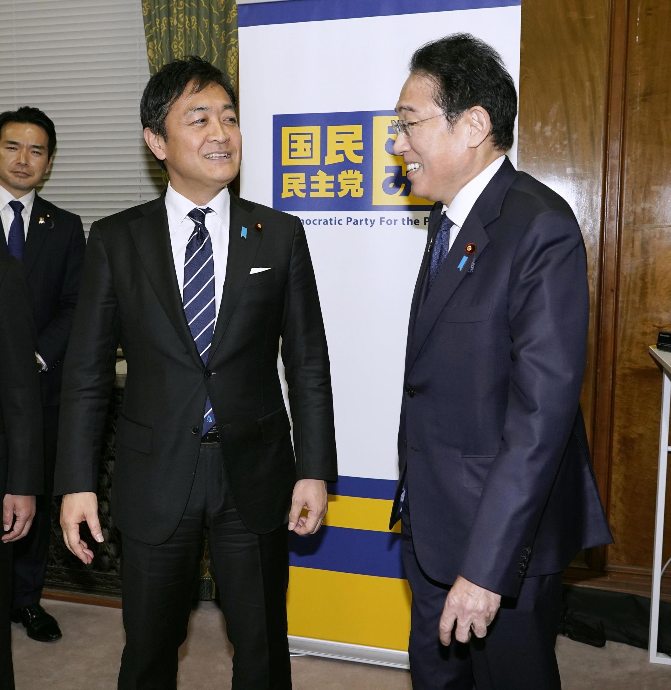 岸田首相、玉木代表に伝達「トリガー条項の議論・検討進める」