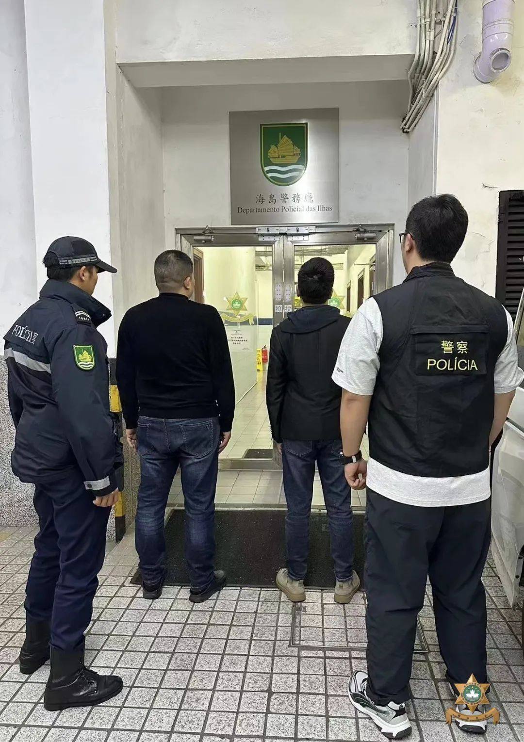 マカオのカジノ場外で強盗事件発生…高利貸しの中国人2人逮捕