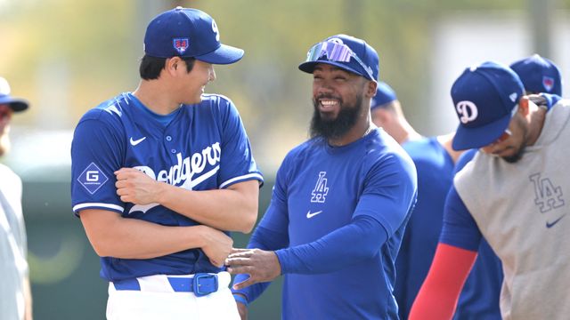 ドジャース・大谷翔平がフォトデーに参加 舞台裏動画でスペイン語披露