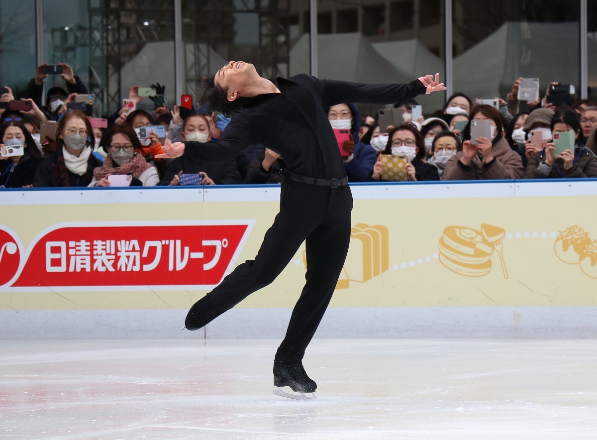 プロスケーターの高橋大輔が氷上以外で「演じること」にも興味 