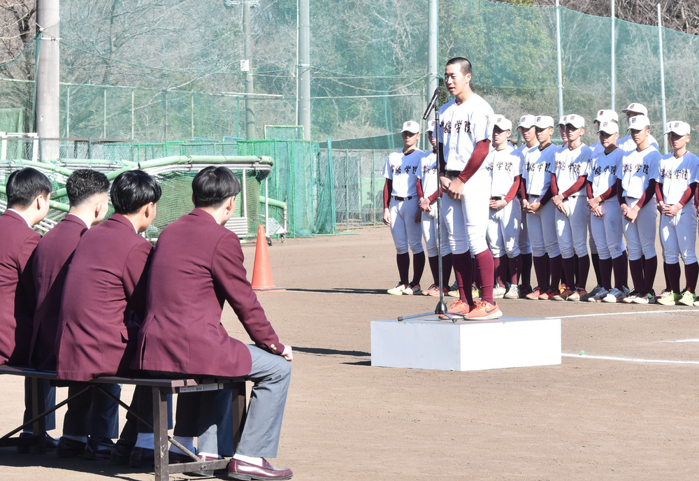センバツ高校野球 常総学院 3年生に活躍誓う 卒業式 先輩からも