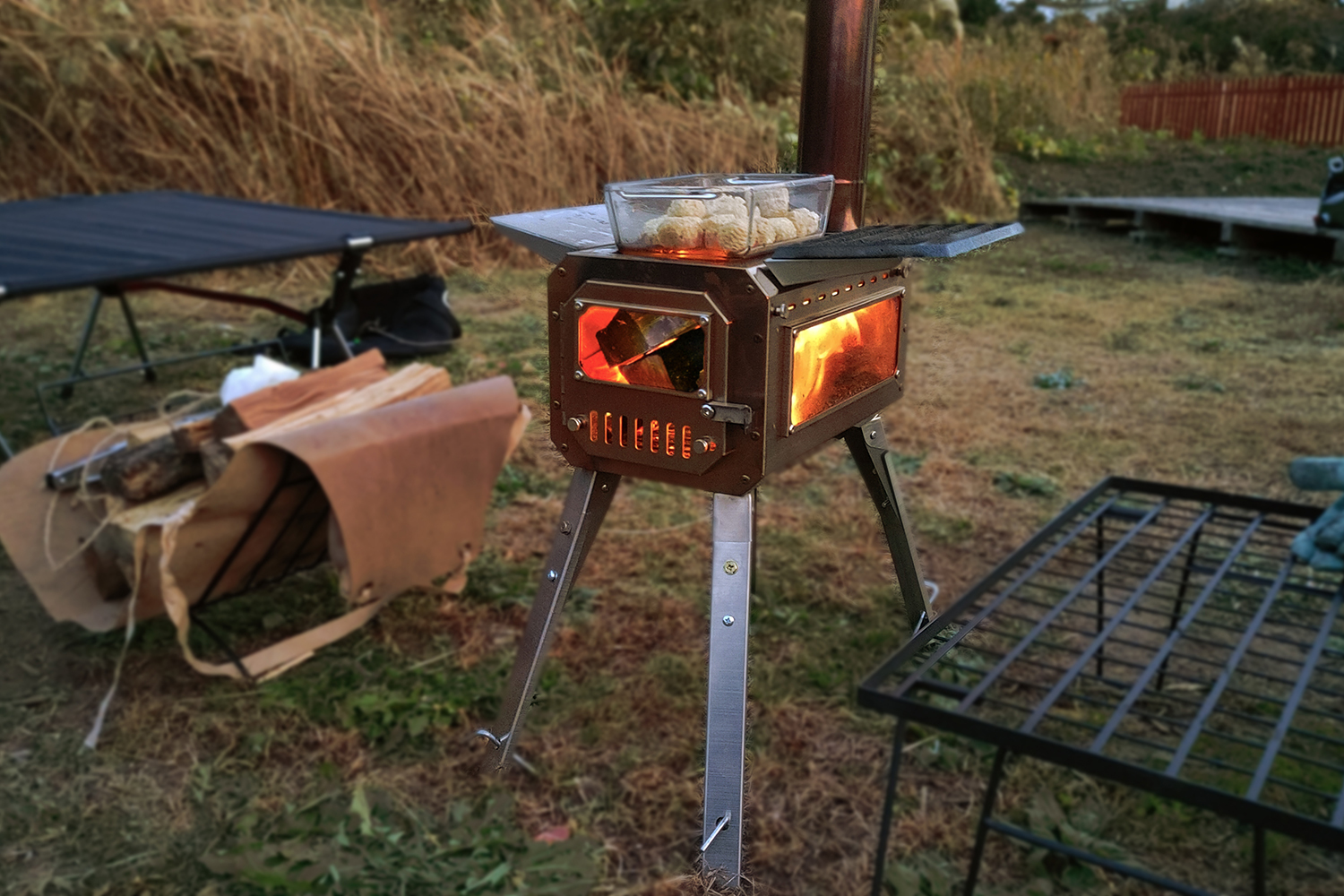 薪火料理が堪能できる最強キャンプギアが登場！ 安心安全に使える 