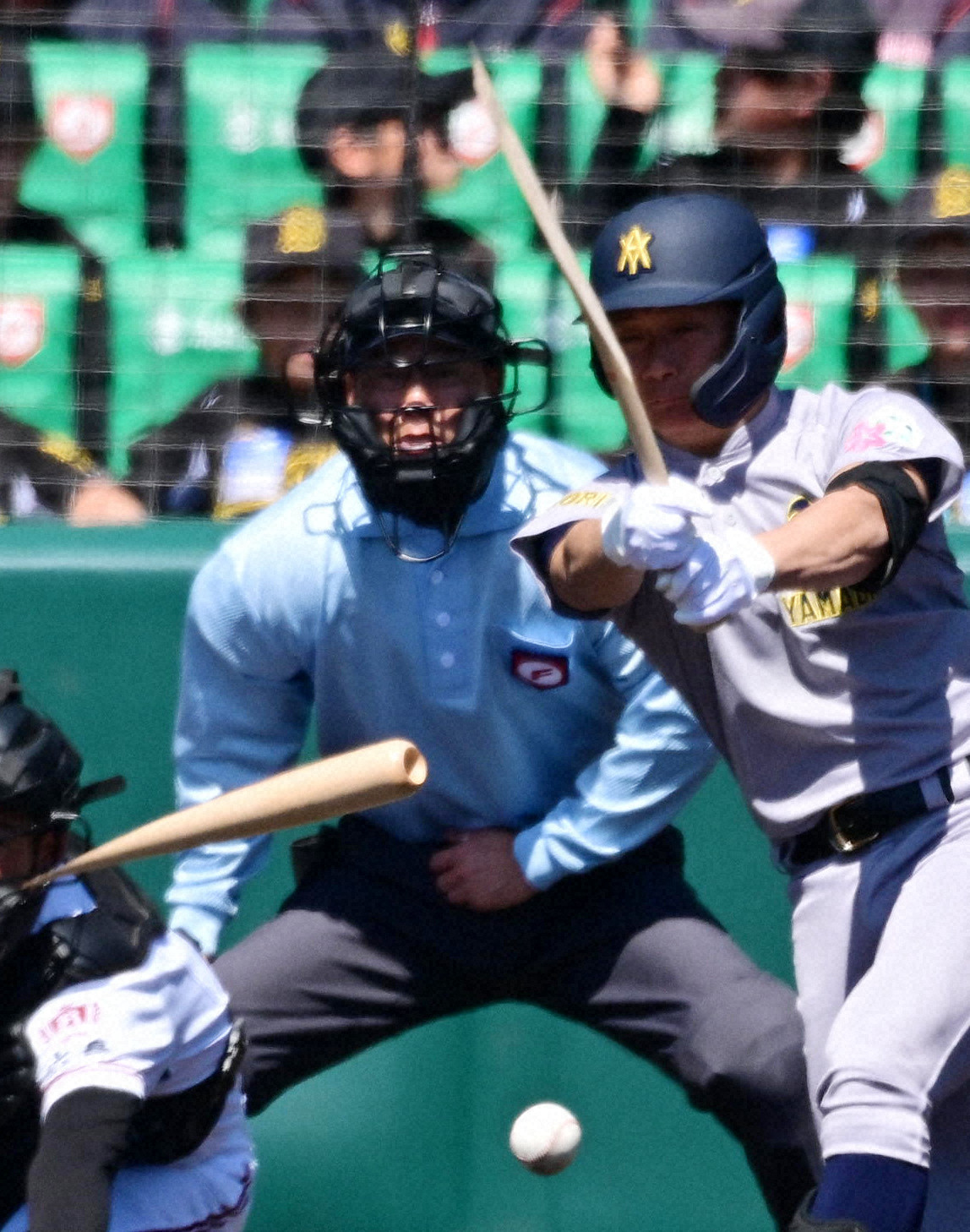 青森山田の選手の木製バット折れる 高校野球で珍場面 センバツ 